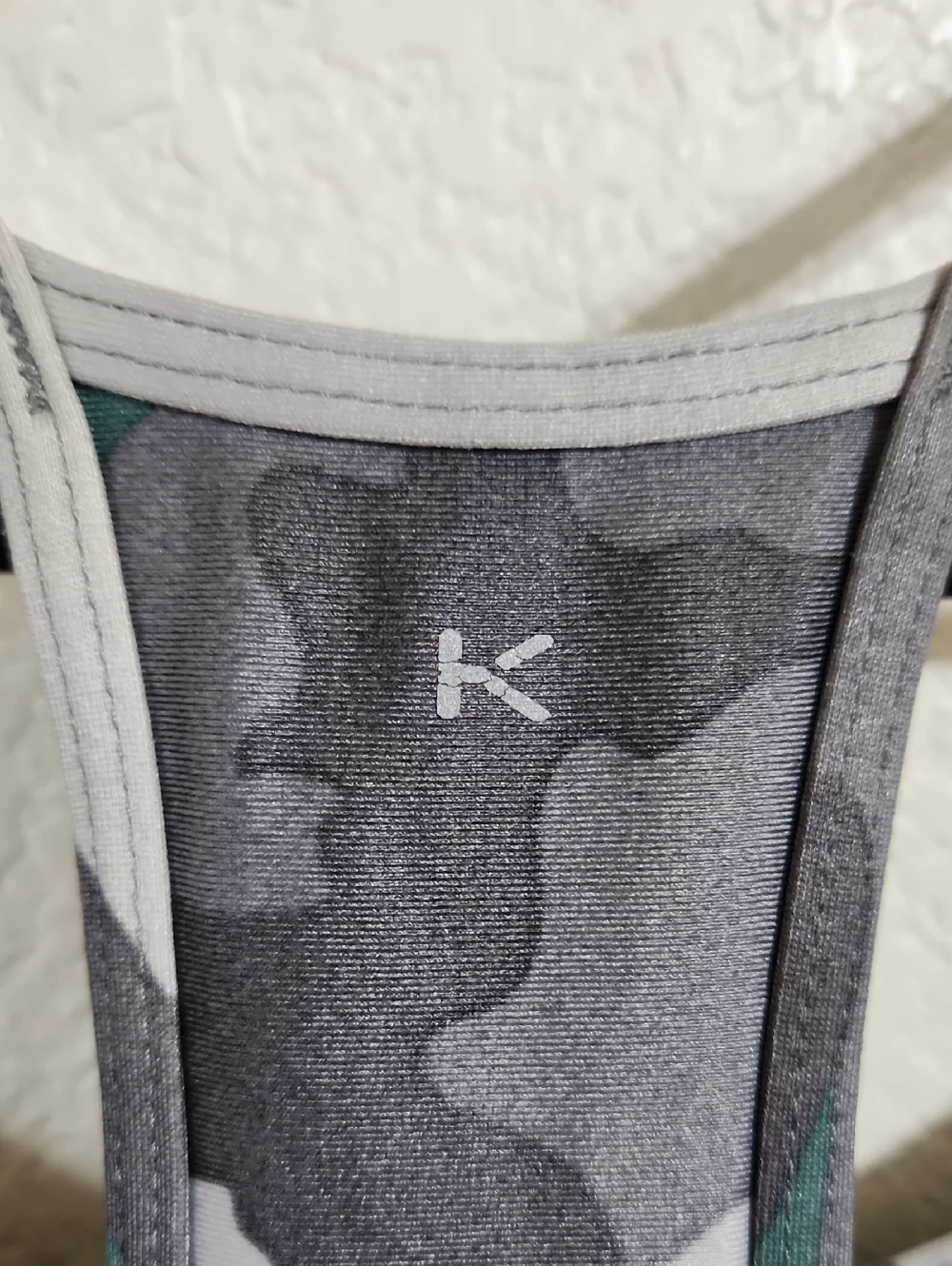 Koral Camo Sweeper Sports Bra Size XS Green/Teal Camo